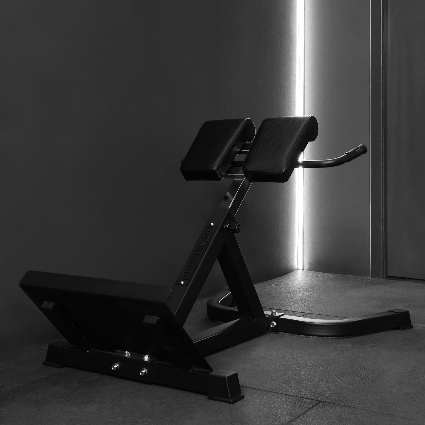 Hyperextension Bench