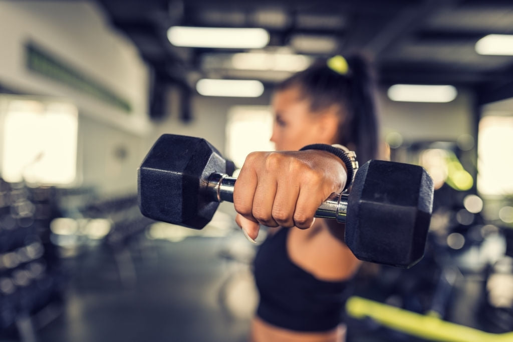 chest exercises for women with dumbbells