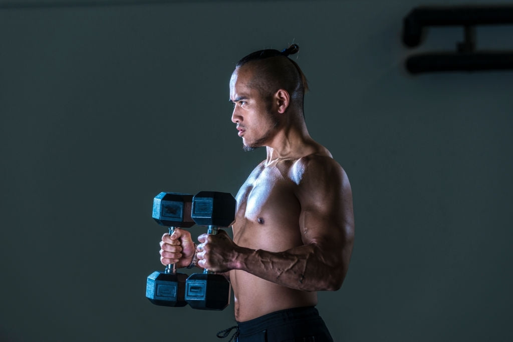 how to build a big chest with dumbbells