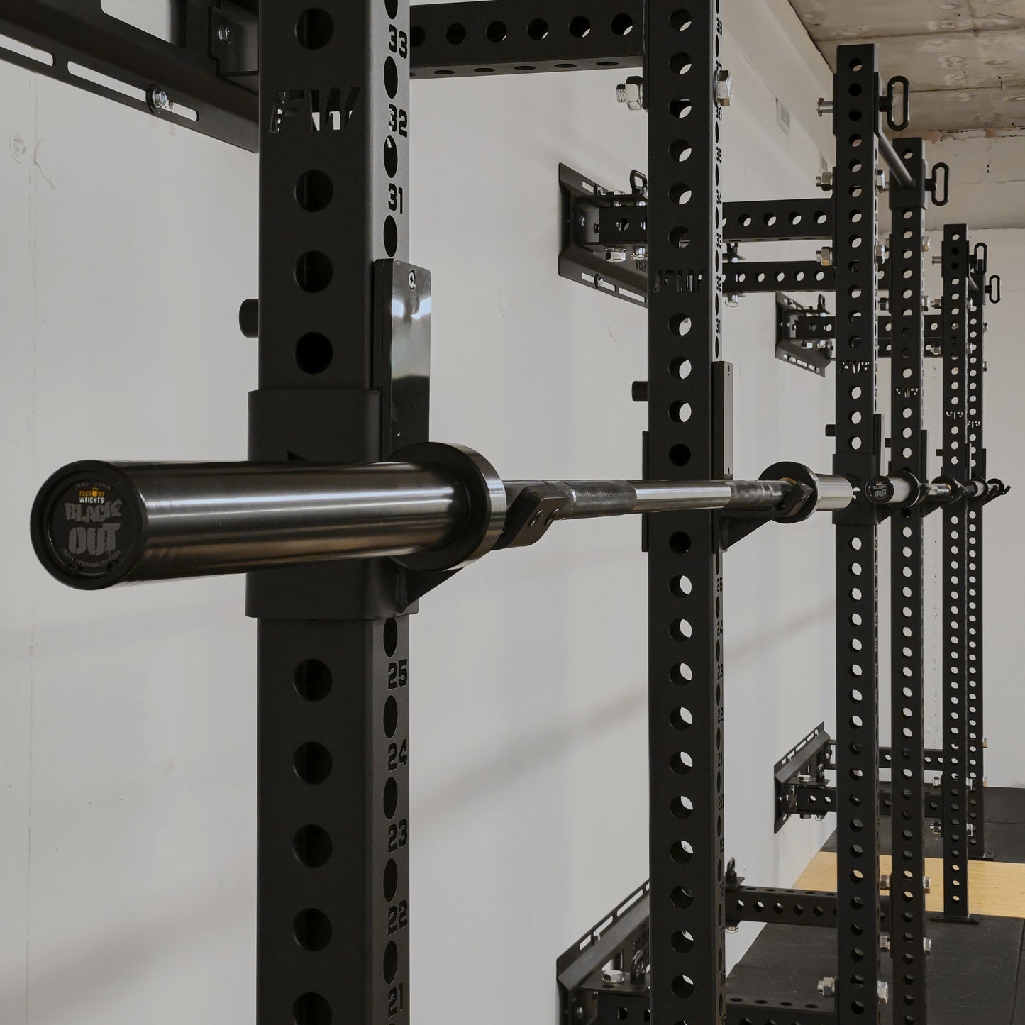 Black-Out Barbell