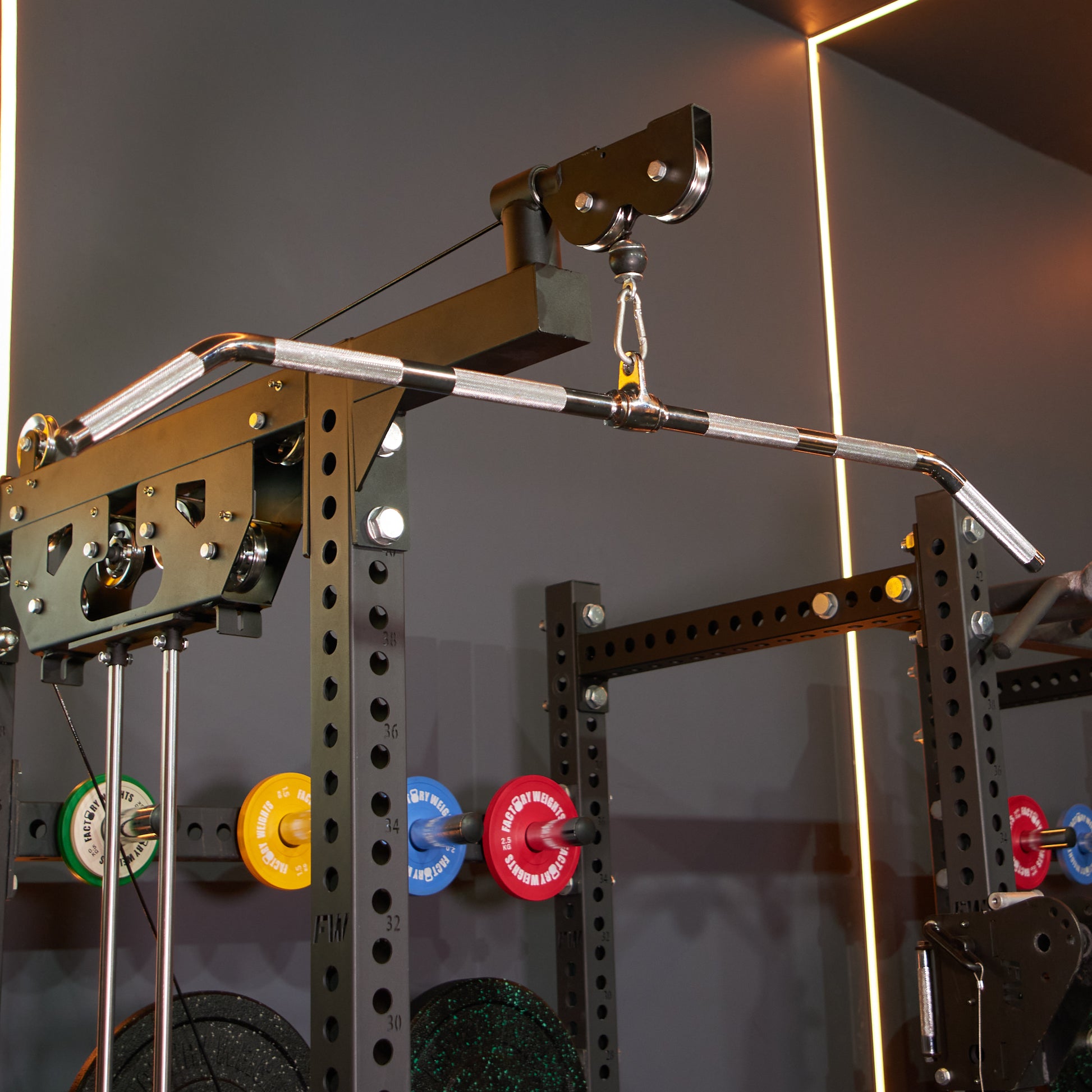 Wide Grip Lat Pulldown Bar 
