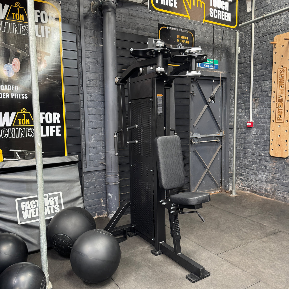 Core Series 120kg Pin-Selected Pec fly/Rear Delt