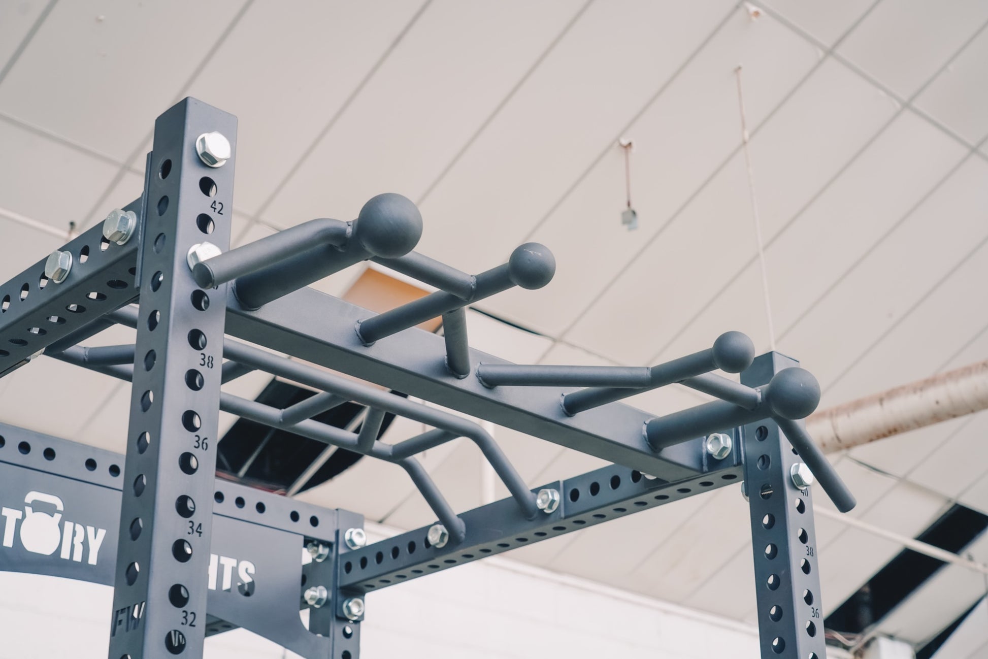Omni Pull Up Bar 